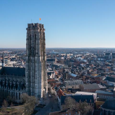 Zicht op Sint-Romboutstoren 