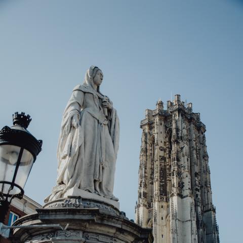 Standbeeld Margareta van Oostenrijk 